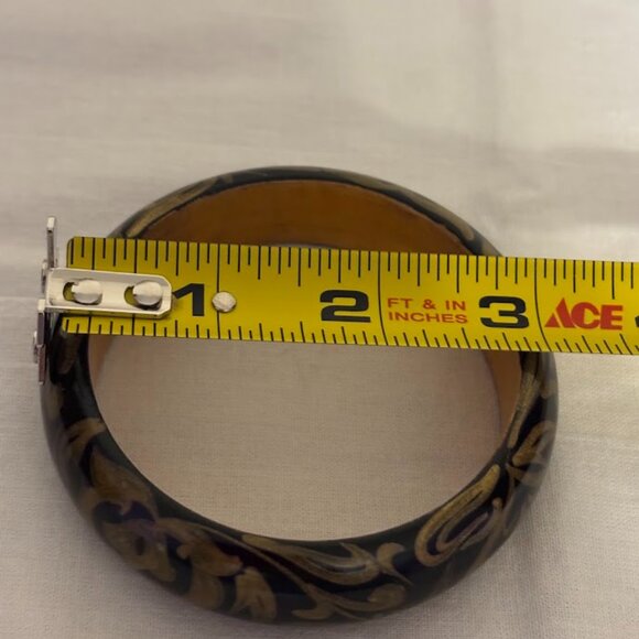 SAVE FOR MONRAQUEL - Beautiful and Colorful Wooden Bracelet - Picture 9 of 9